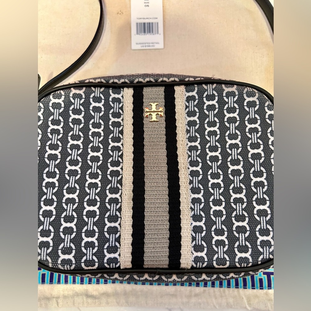 Tory Burch Gemini link crossbody - Picture 9 of 9